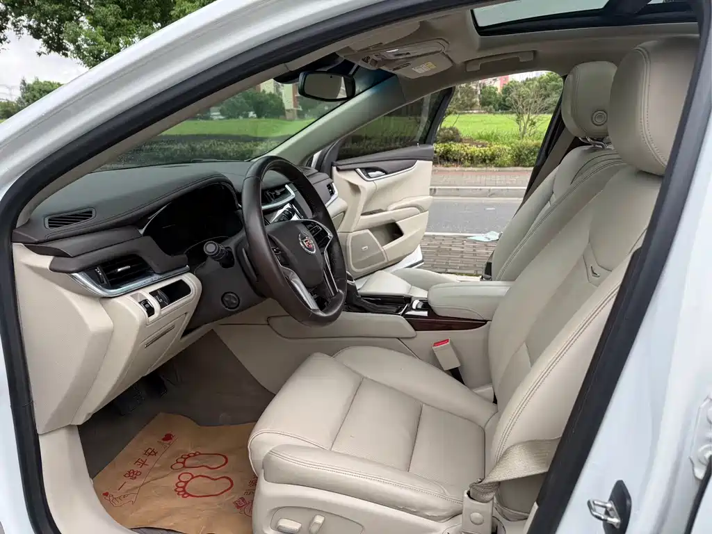 Cadillac XTS — миниатюра 6