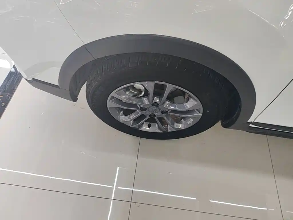 Geely Vision X3 — миниатюра 23