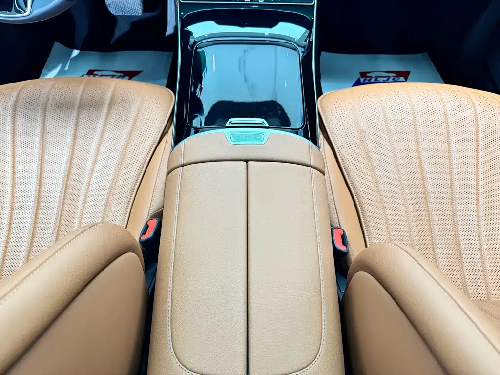Mercedes-Benz S-Class — миниатюра 12