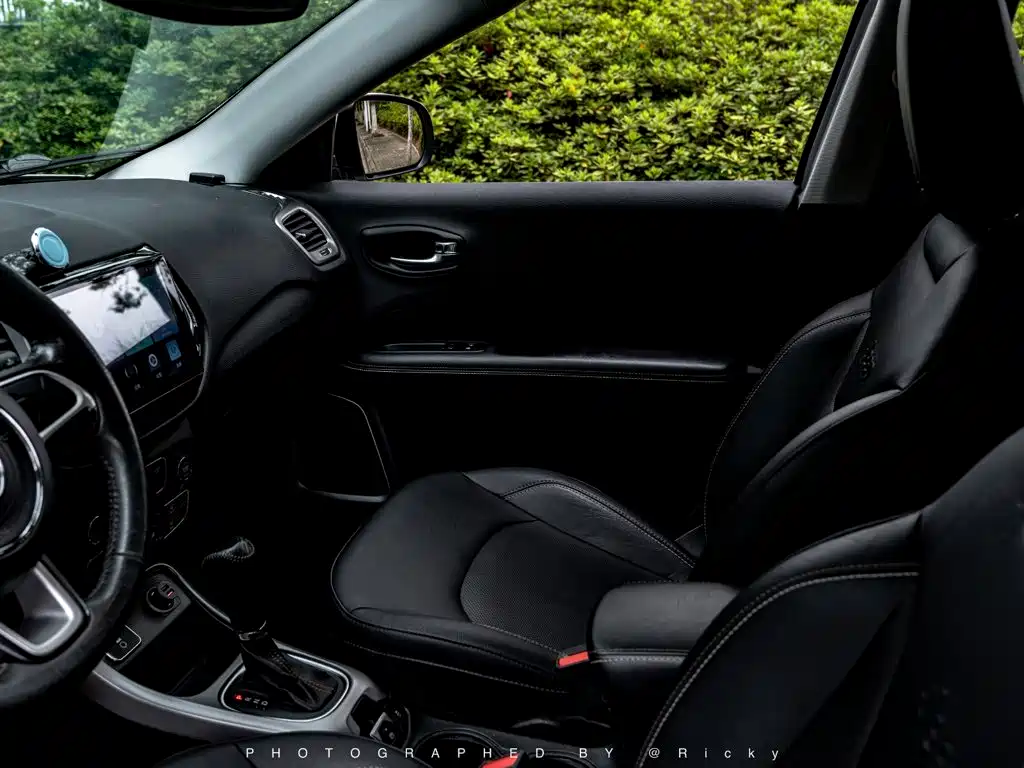 Jeep Compass — миниатюра 7