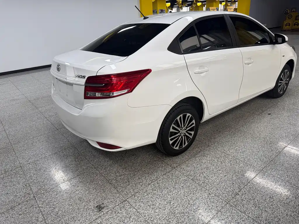 TOYOTA VIOS