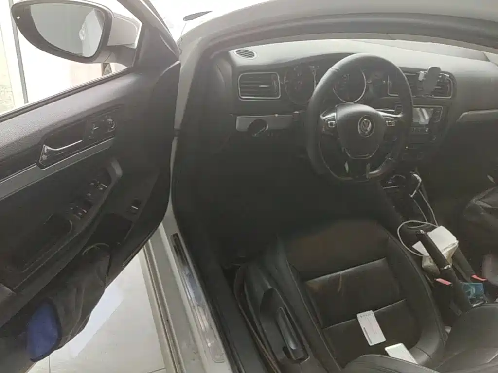 Volkswagen Sagitar — миниатюра 16