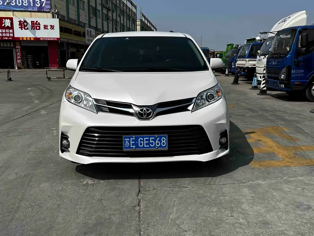 Toyota Sienna 2018
