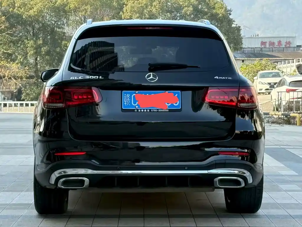 MERCEDES-BENZ GLC