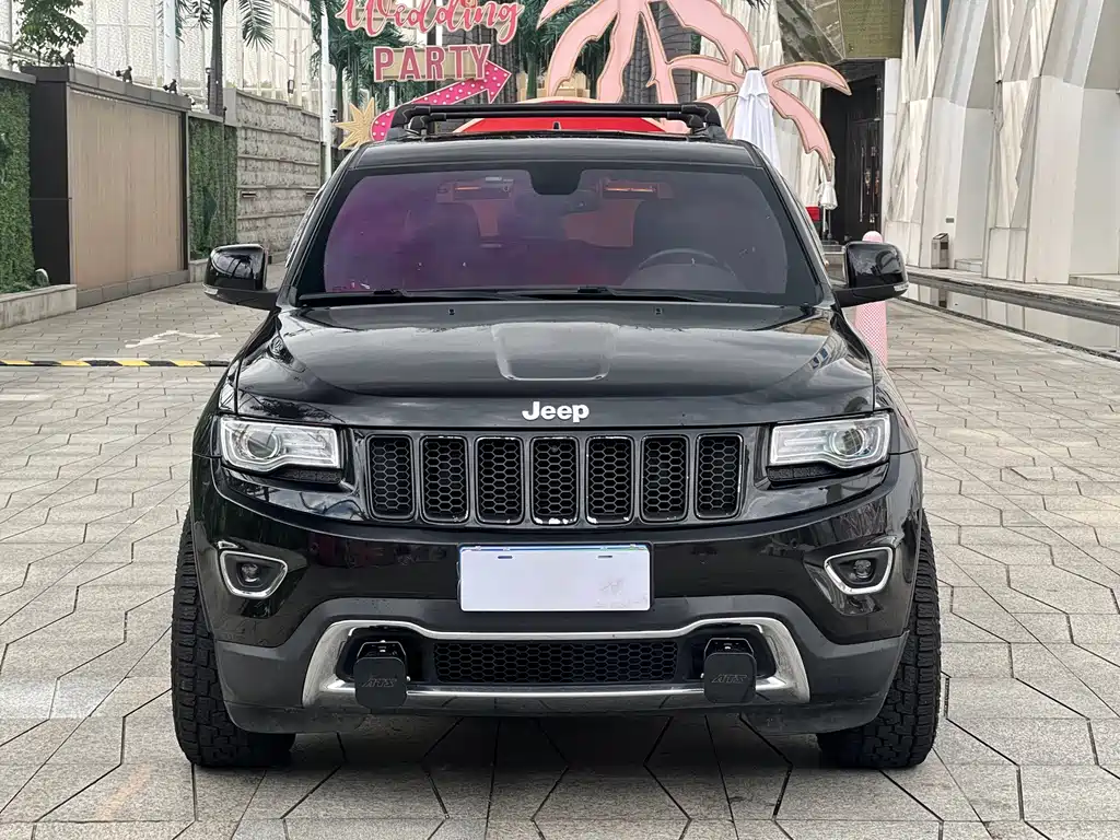 Jeep Grand Cherokee (Import) — миниатюра 2