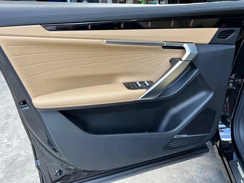Geely Boyue L — миниатюра 7