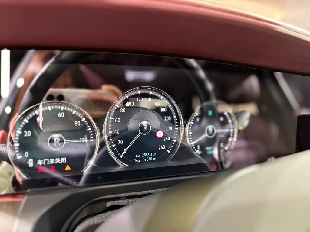 Rolls-Royce Ghost — миниатюра 12