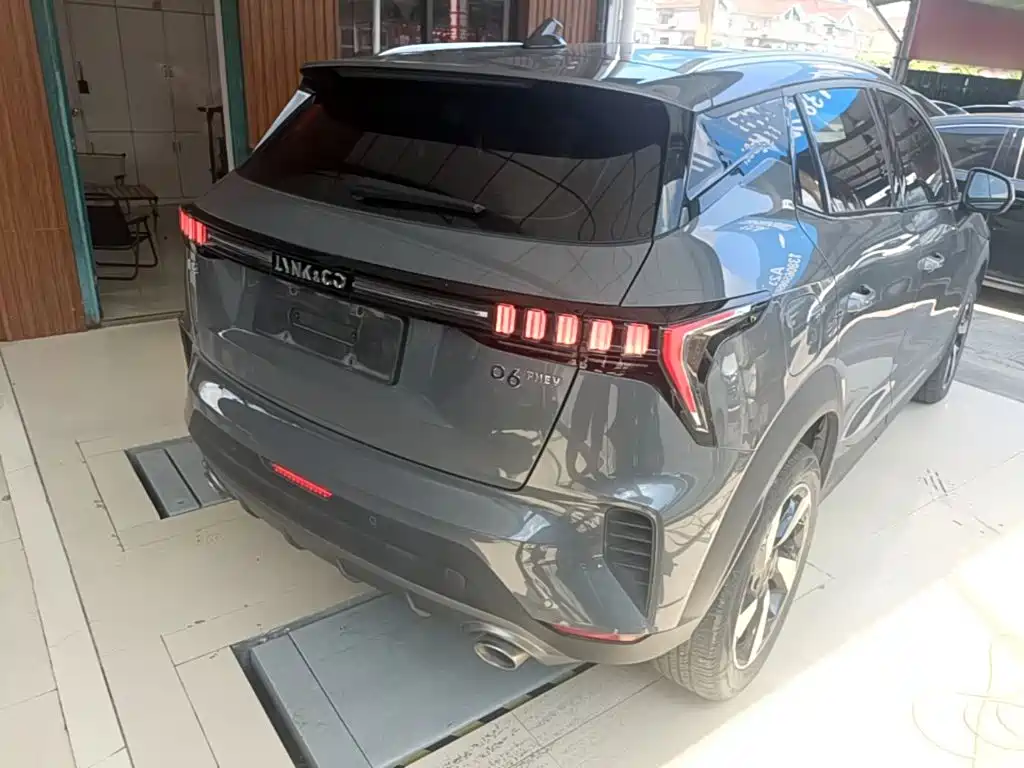 Lynk & Co 06 EM-P — миниатюра 7
