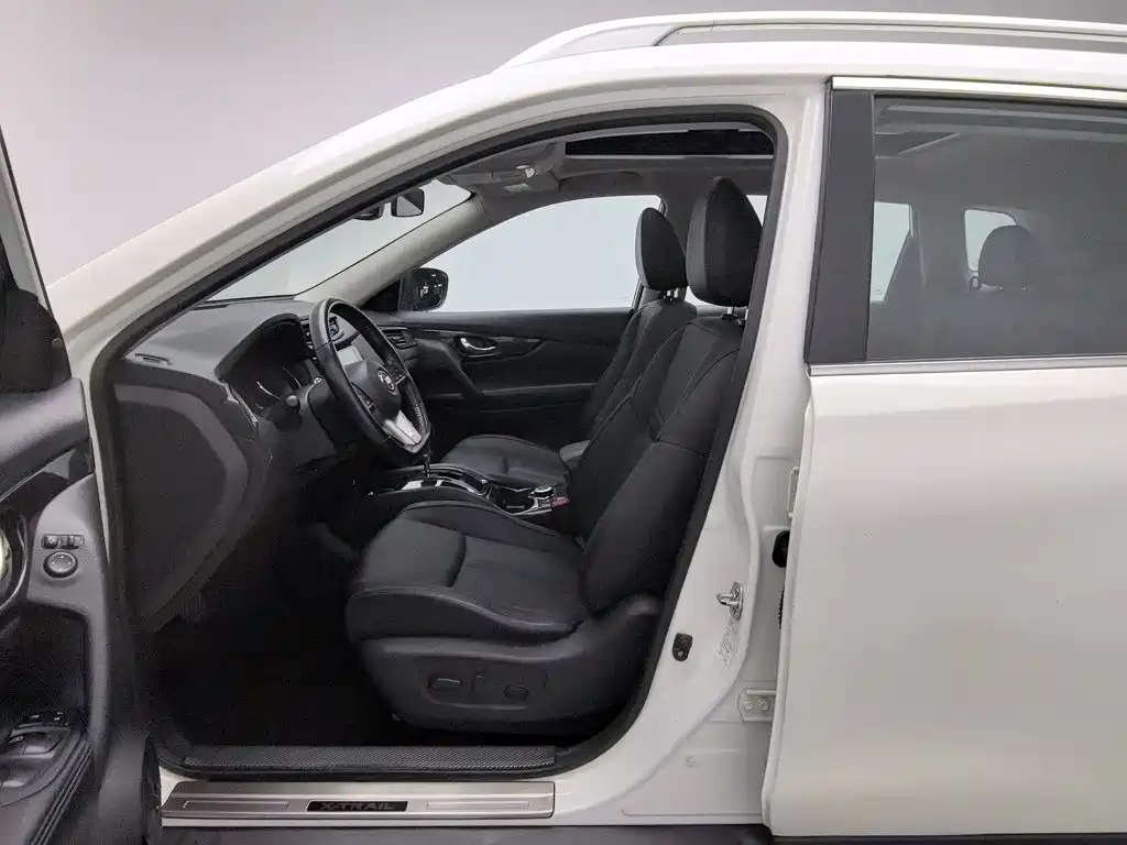 Nissan X-Trail — миниатюра 10