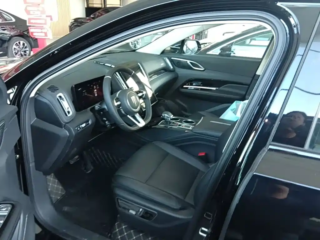 Hongqi Hongqi HS3 PHEV — миниатюра 16