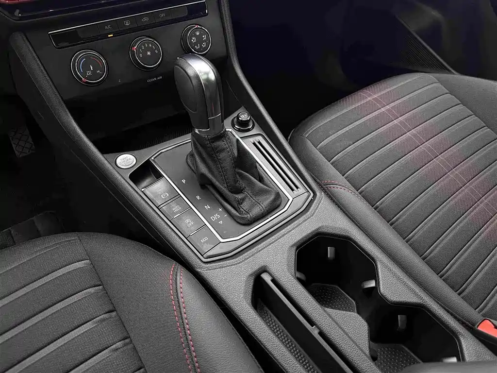 Volkswagen Lavida — миниатюра 12