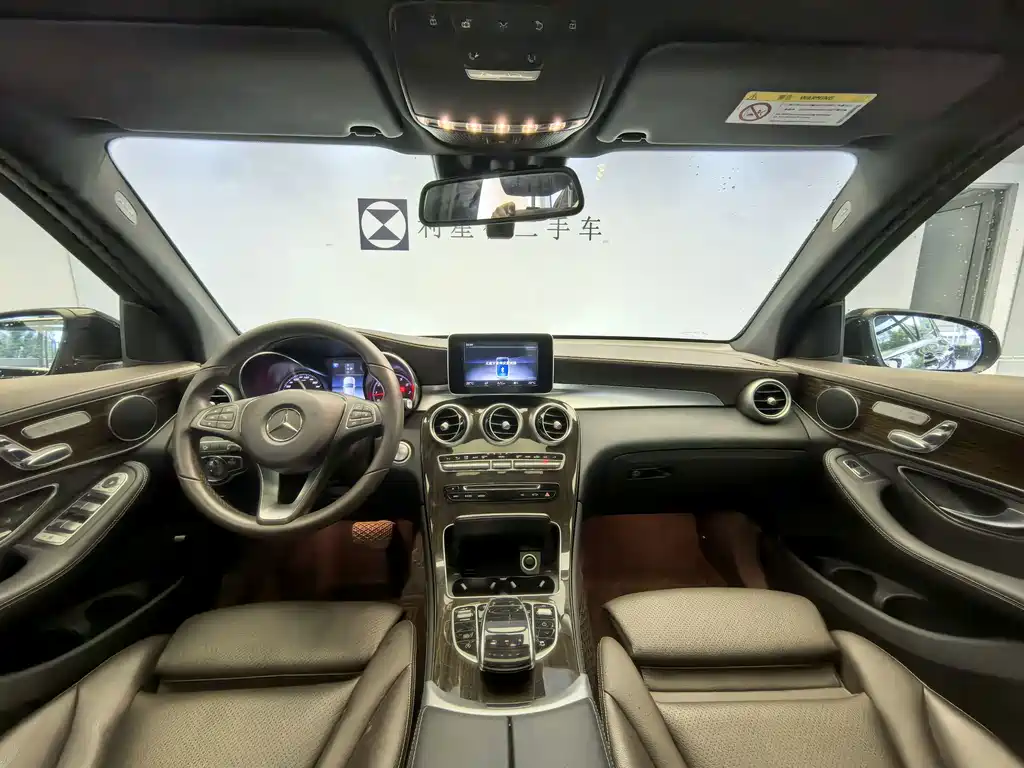 Mercedes-Benz GLC — миниатюра 11