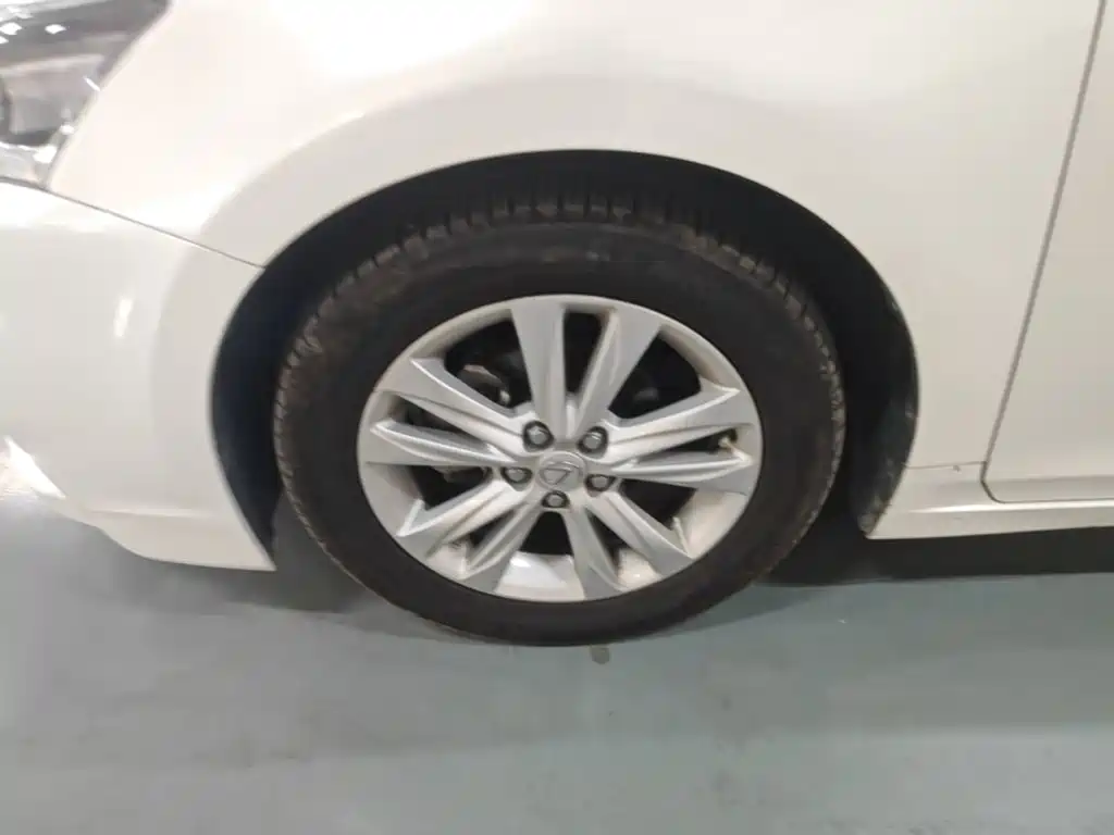 Lexus CT — миниатюра 23