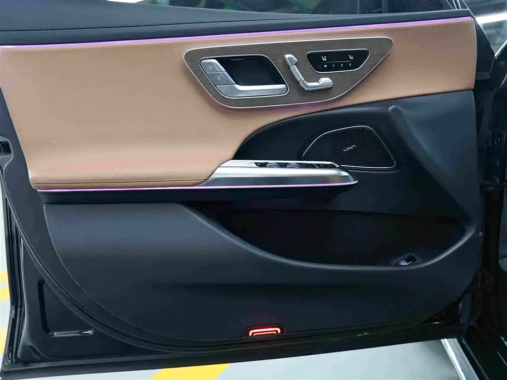 Mercedes-Benz E-Class New Energy — миниатюра 9