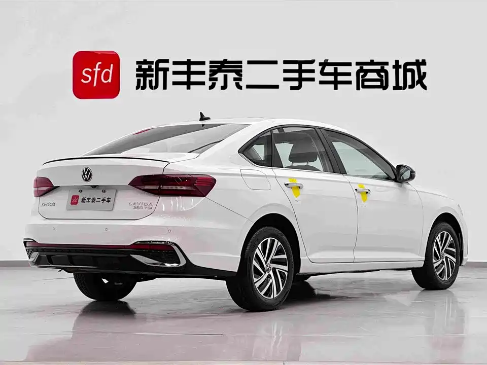 Volkswagen Lavida — миниатюра 5