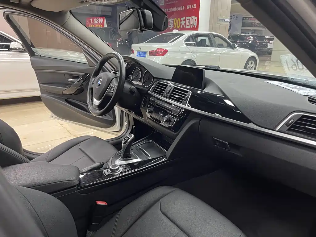 BMW 3 Series — миниатюра 4