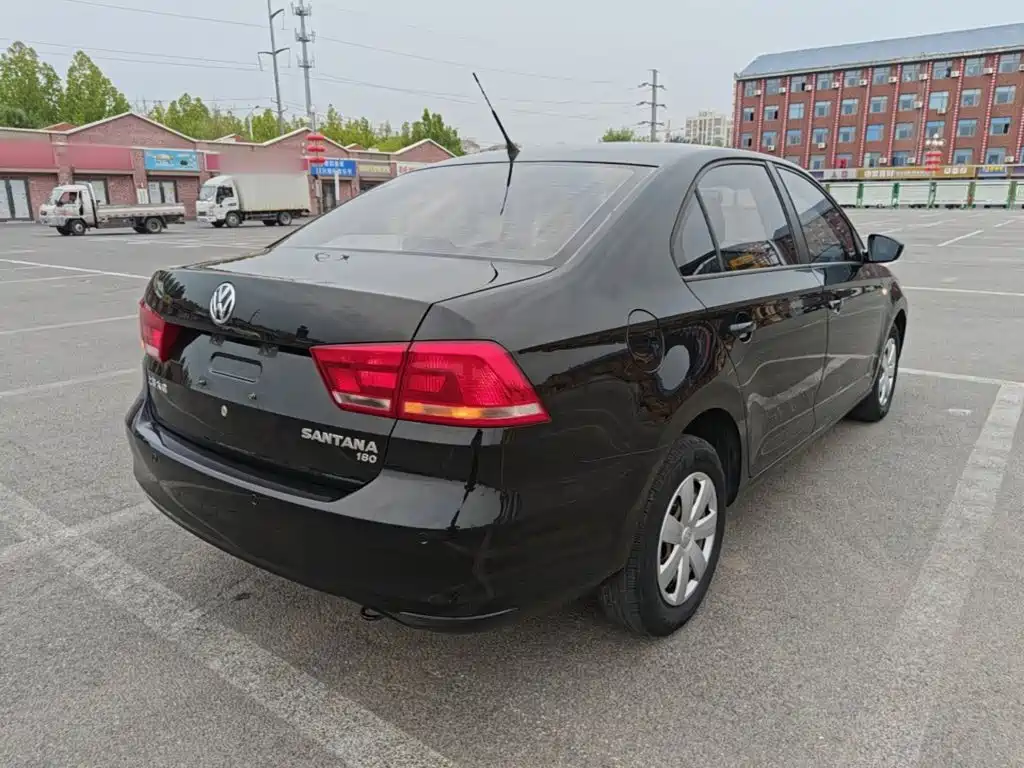 Volkswagen Santana — миниатюра 7