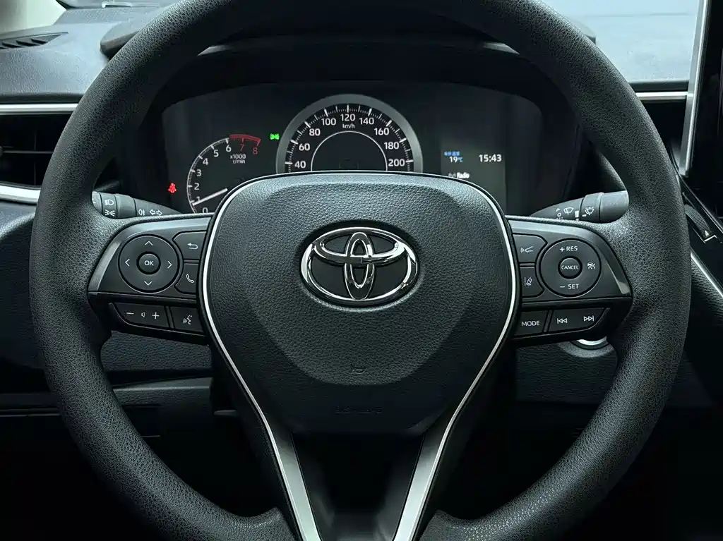 Toyota Corolla — миниатюра 12