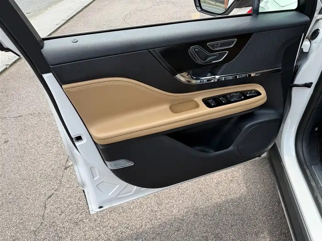 Lincoln Corsair 2.0T 2WD Elegant Edition, фото 6