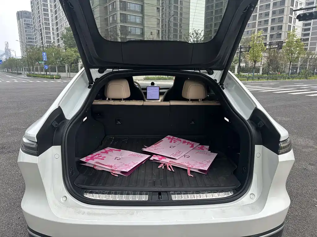 NIO EC7 — миниатюра 32