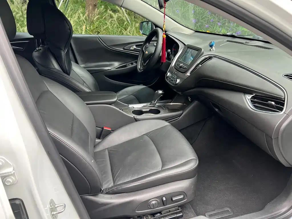 Chevrolet Malibu XL — миниатюра 12