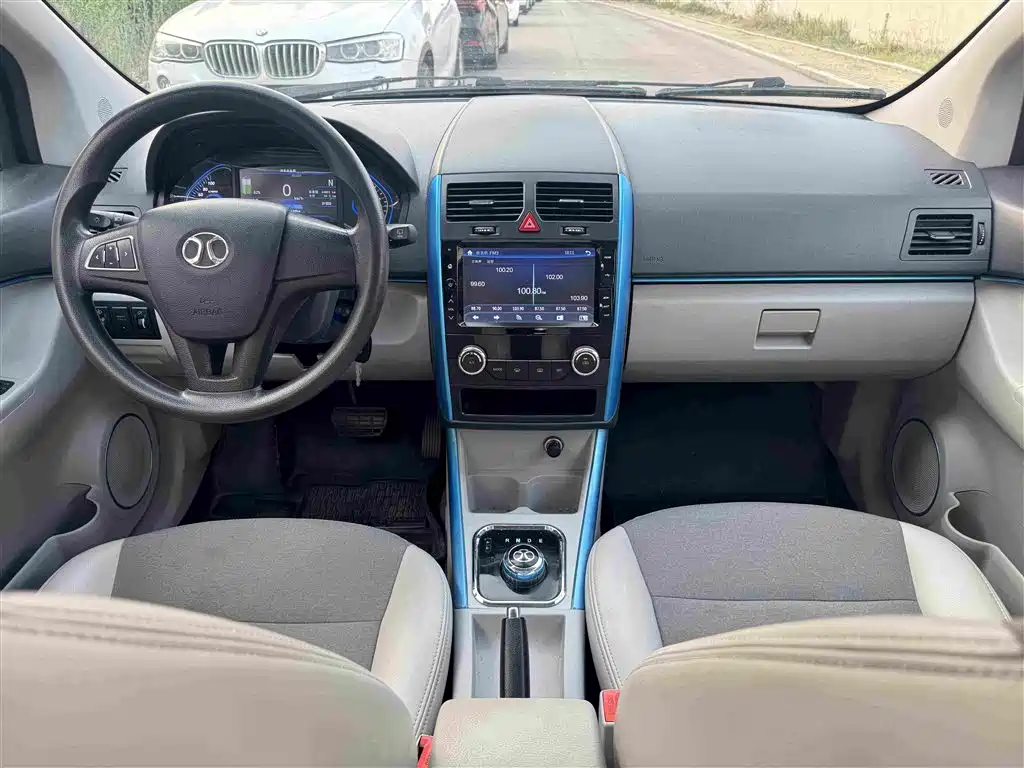 BAIC New Energy EV — миниатюра 6