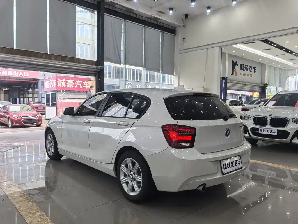 BMW 1 Series (Import) — миниатюра 4