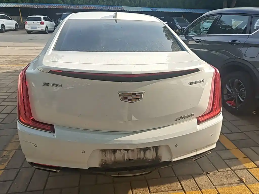 Cadillac XTS — миниатюра 6