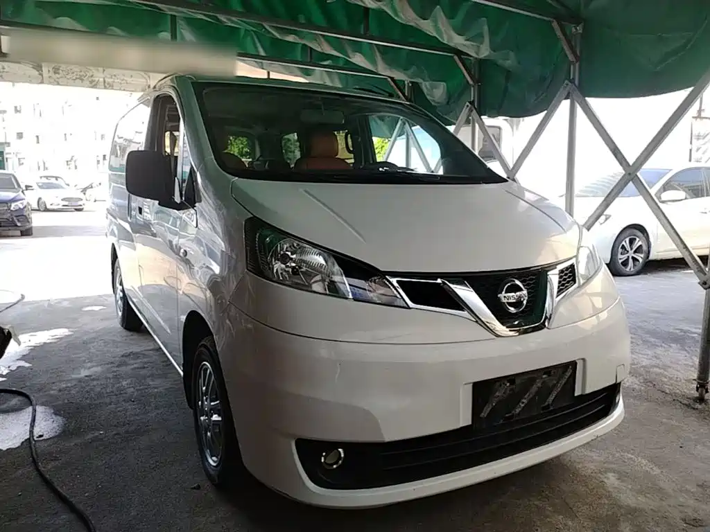 Nissan NV200 — миниатюра 4