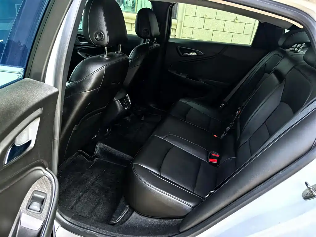 Chevrolet Malibu XL — миниатюра 8