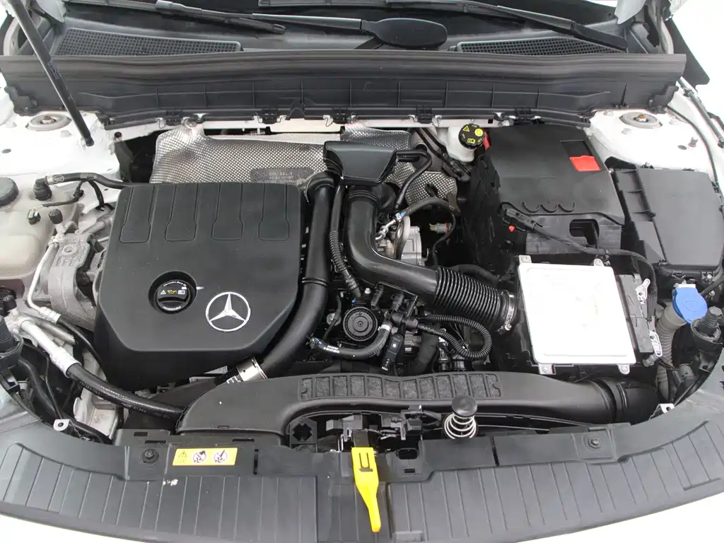 Mercedes-Benz GLB — миниатюра 14