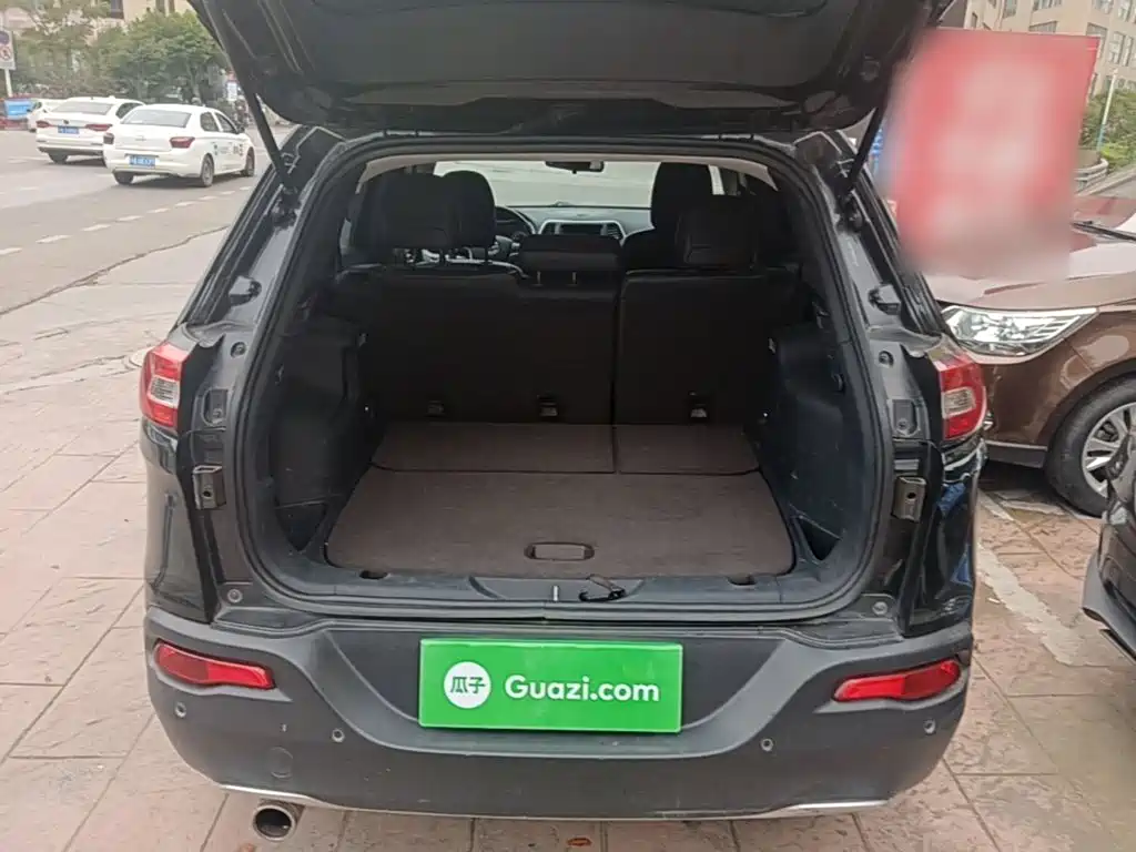 Jeep Cherokee — миниатюра 19