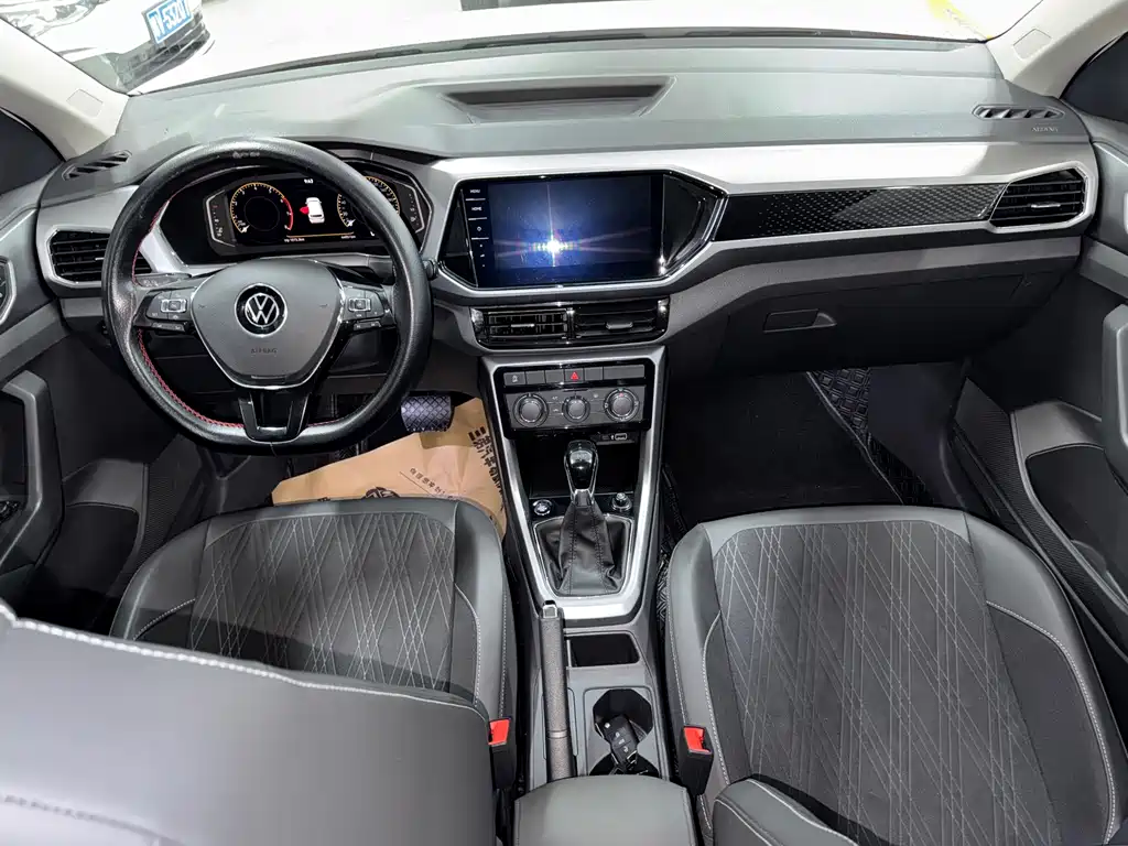 Volkswagen T-Cross — миниатюра 6