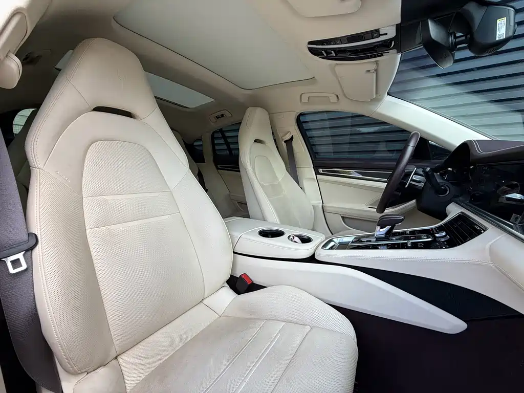 Porsche Panamera Hybrid — миниатюра 15