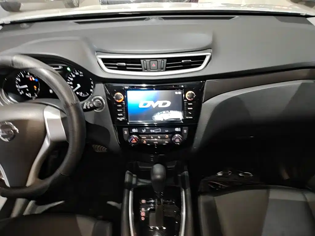 Nissan X-Trail — миниатюра 13