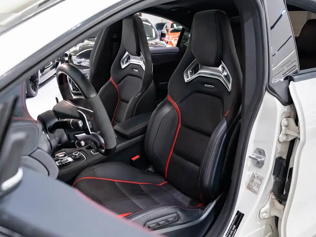 Mercedes-Benz CLA AMG — миниатюра 11