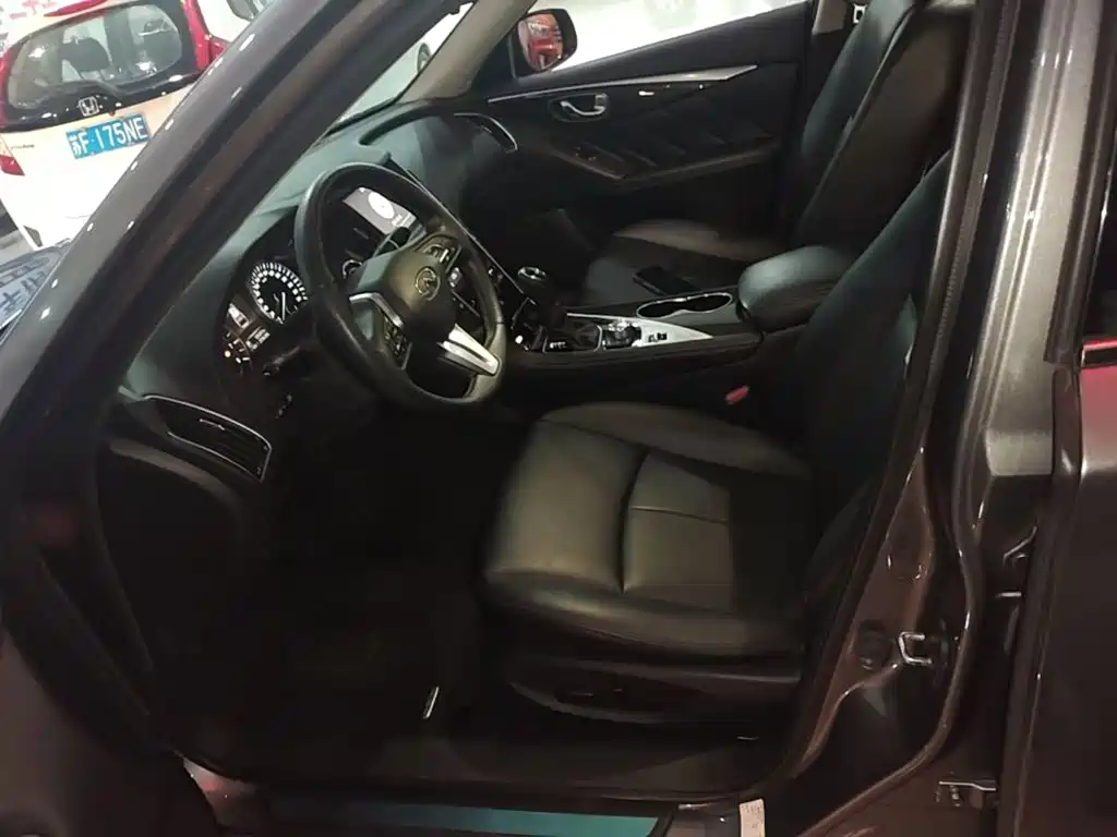 Infiniti Q50L — миниатюра 15