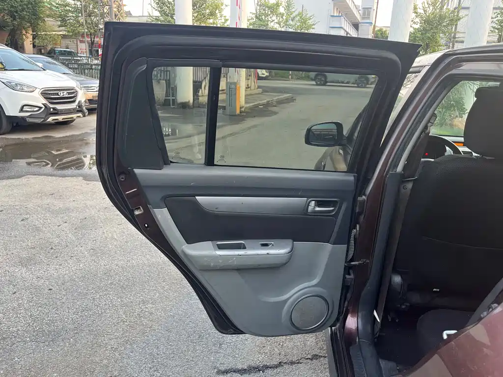 Suzuki Swift — миниатюра 12