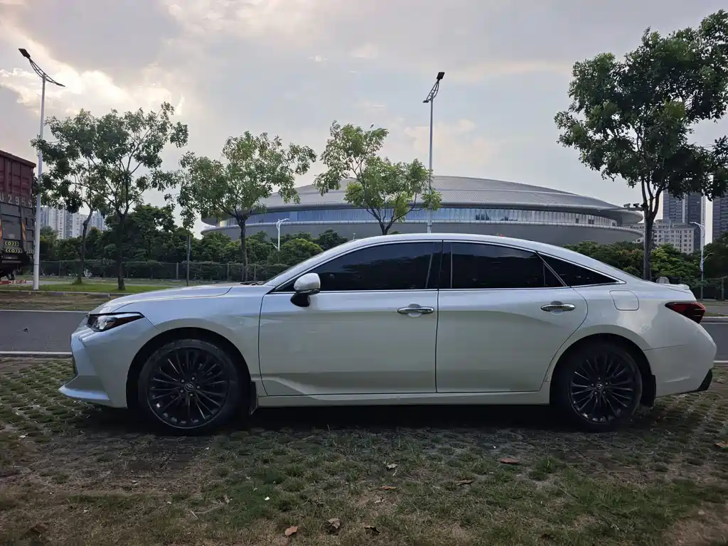 Toyota Avalon — миниатюра 4