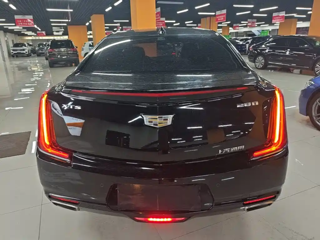 Cadillac XTS — миниатюра 6