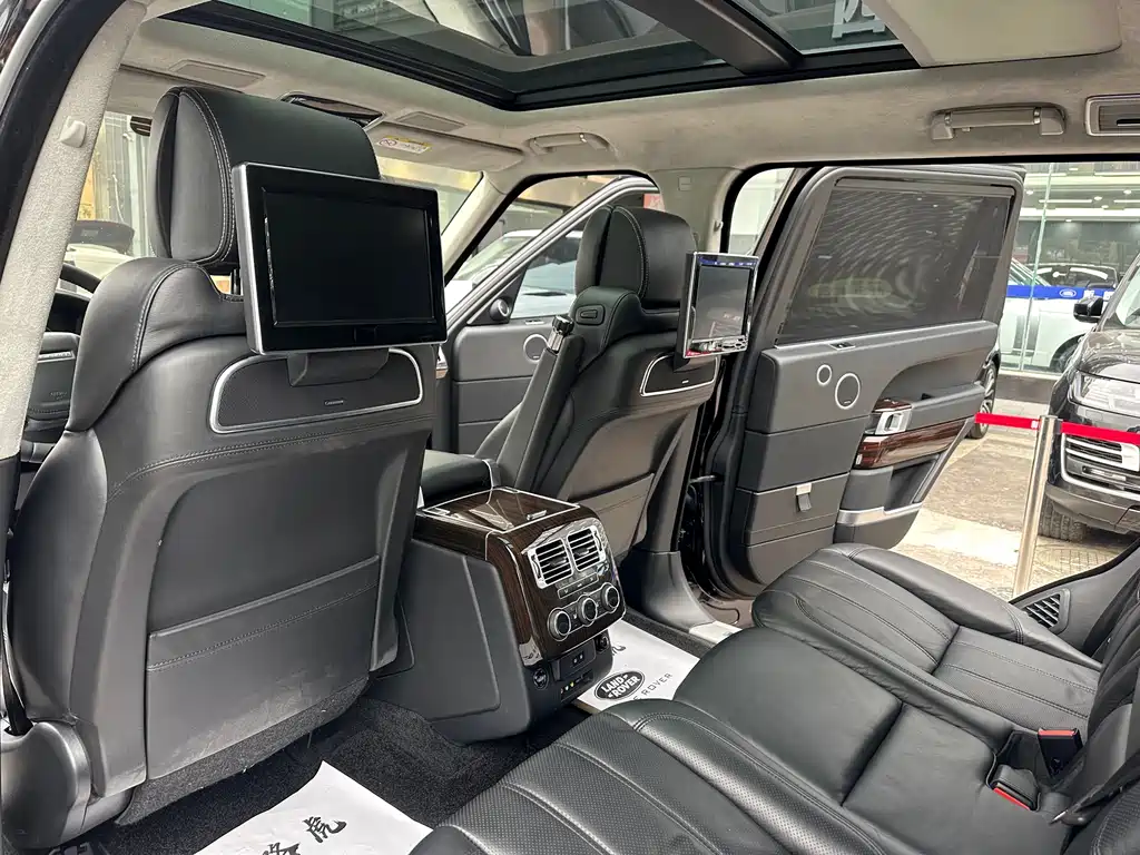 Land Rover Range Rover 2015 5.0 SC V8 AB Long Wheelbase