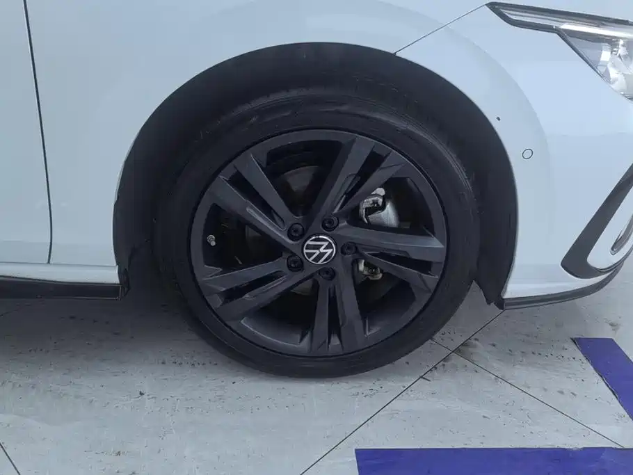 Volkswagen Golf — миниатюра 6