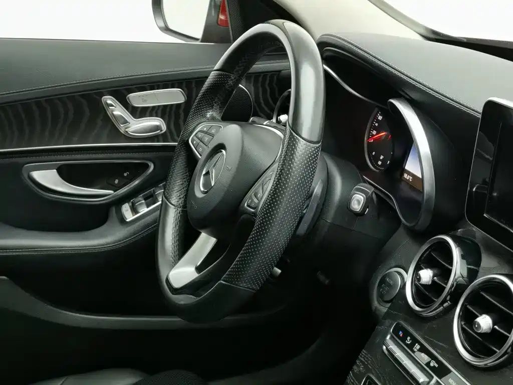 Mercedes-Benz C-Class — миниатюра 22