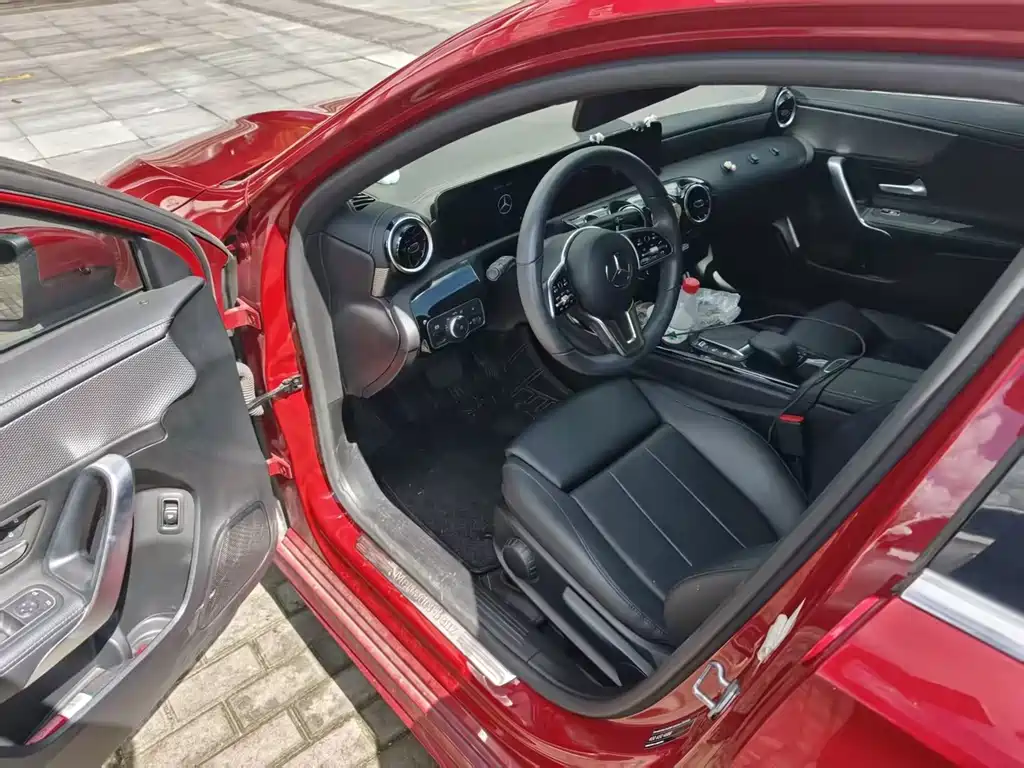 Mercedes-Benz A-Class — миниатюра 8