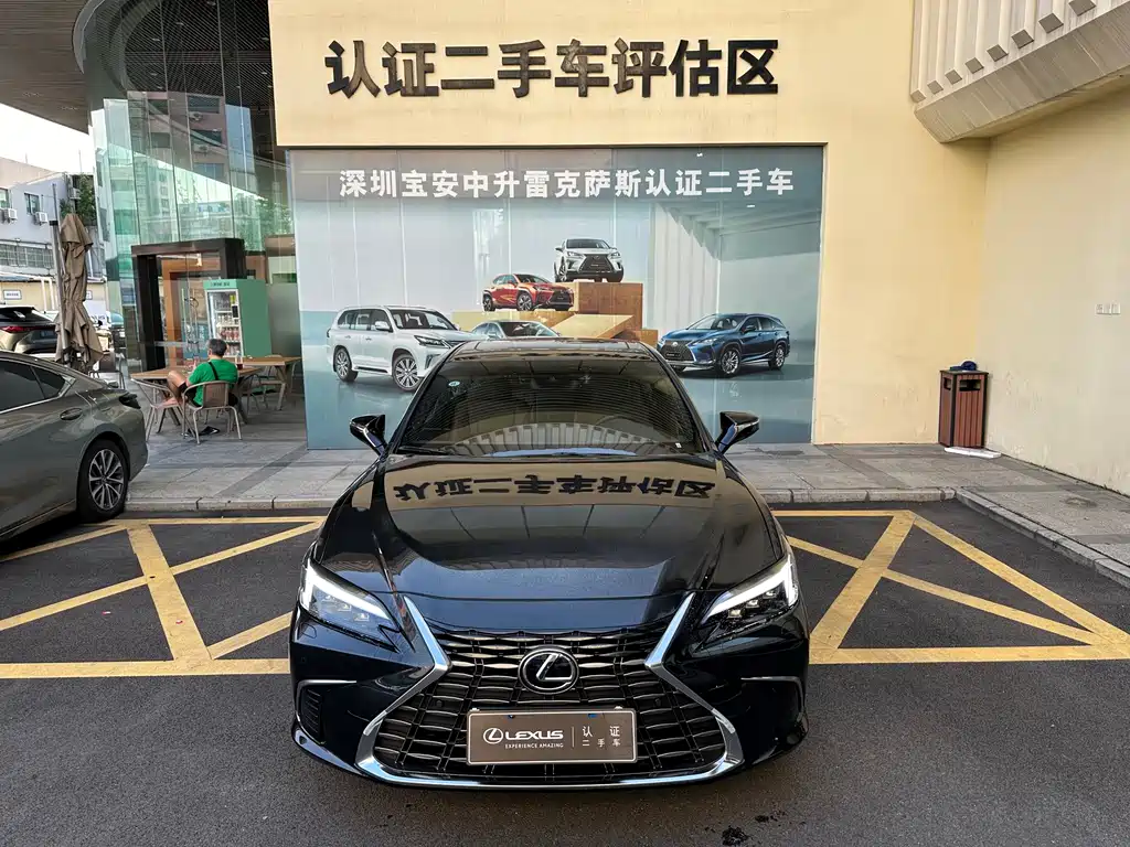 Lexus ES — миниатюра 6