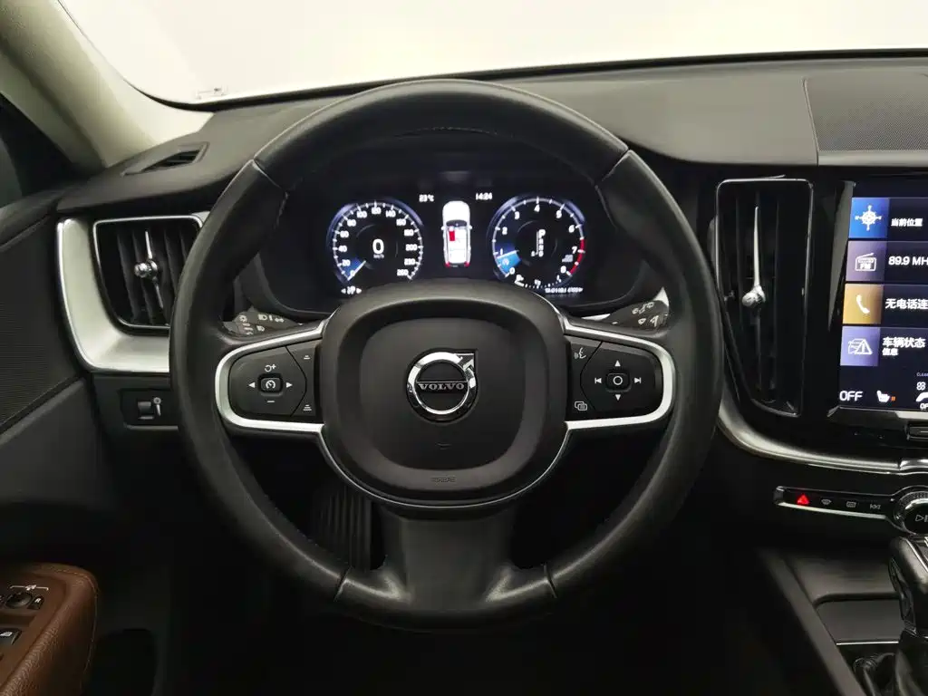 Volvo XC60 — миниатюра 11
