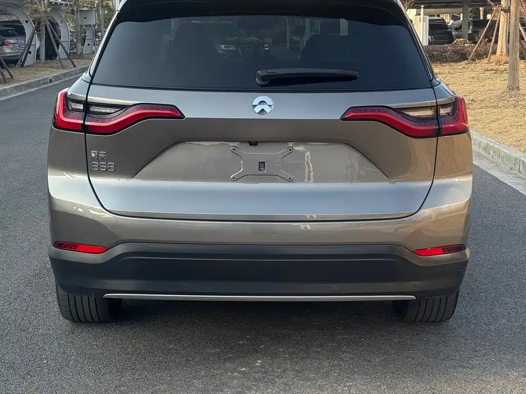 NIO NIO ES8