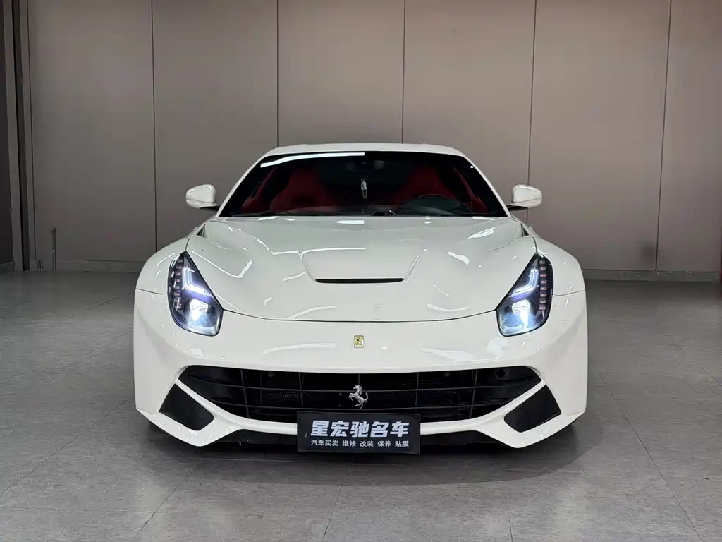 Ferrari F12berlinetta — миниатюра 2