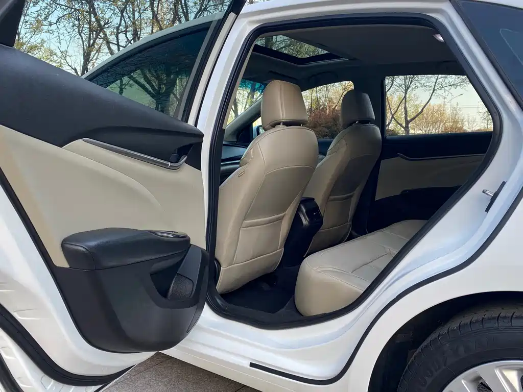 Buick Excelle — миниатюра 9