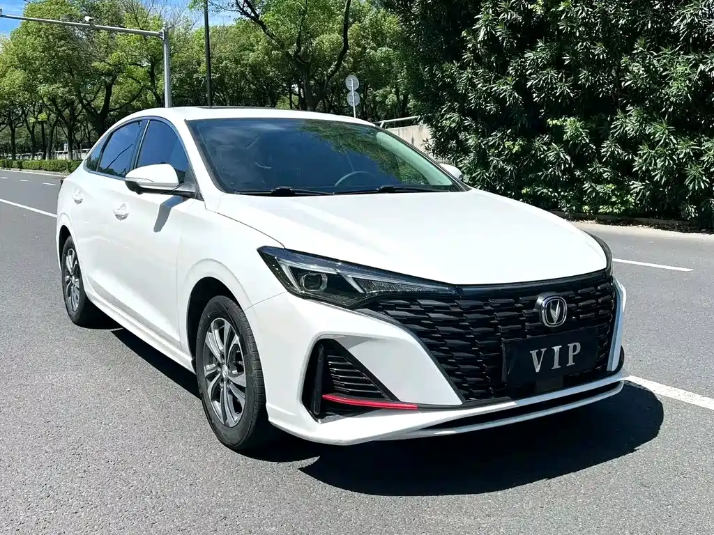 Changan Eado — миниатюра 3